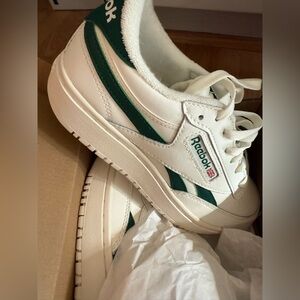 NIB Never worn. Club C Revenge in green & white